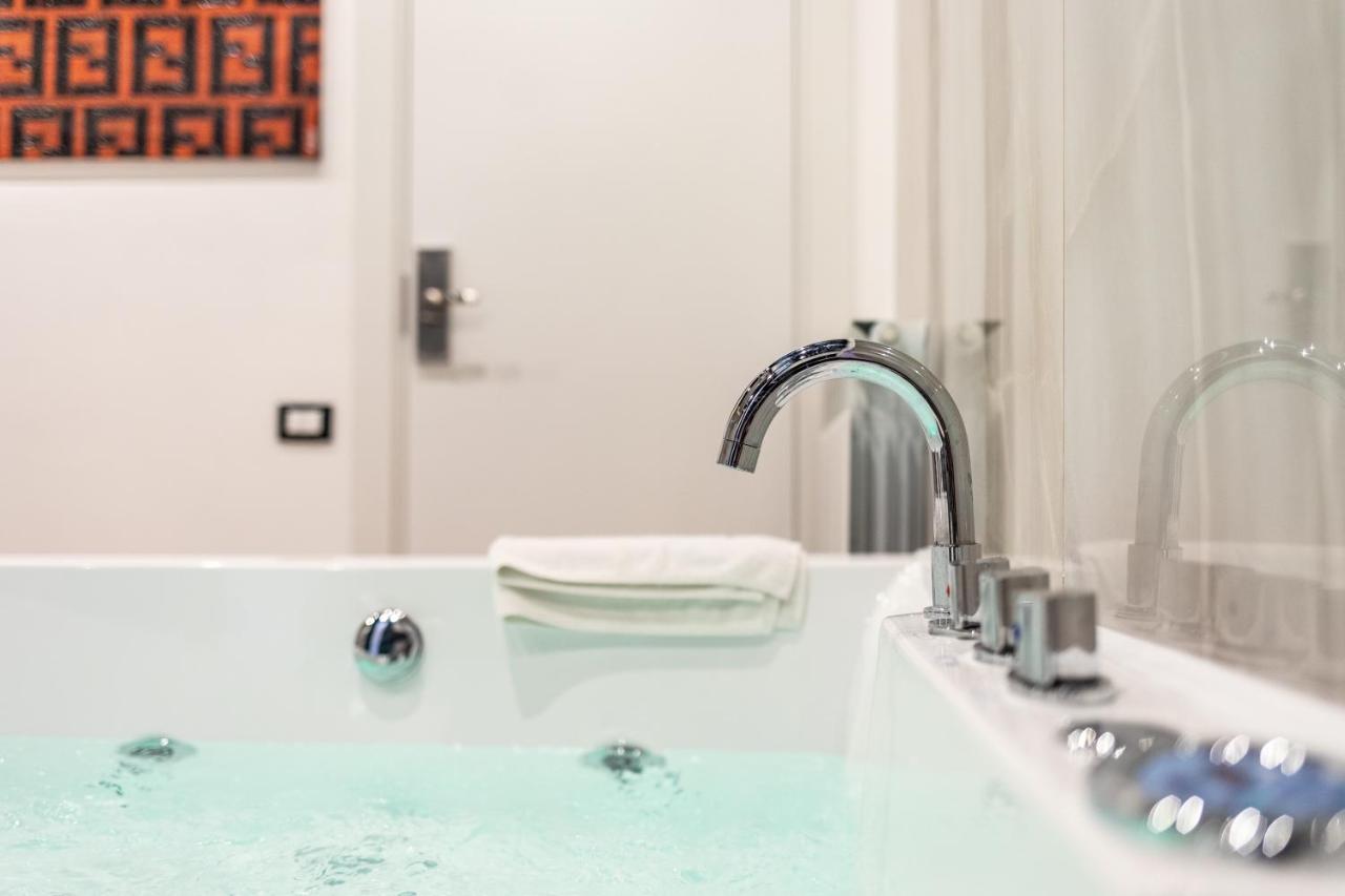 Suite Spa Bath