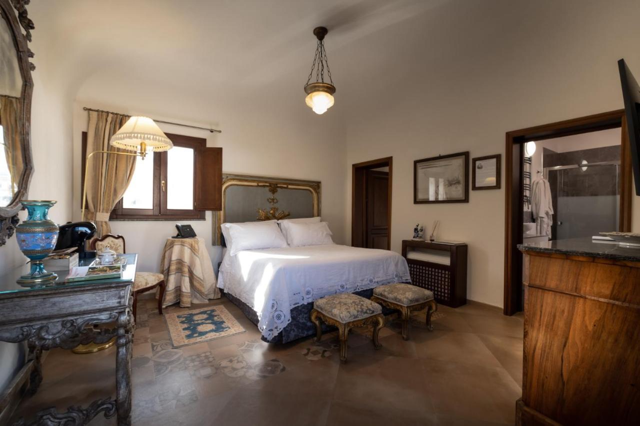 Deluxe King Room,1345574957:JPEG