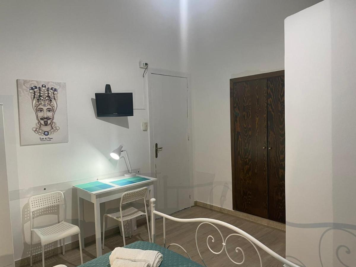 Double Room Private Bathroom