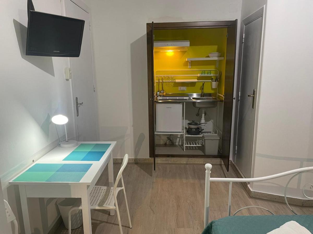 Double Room Private Bathroom