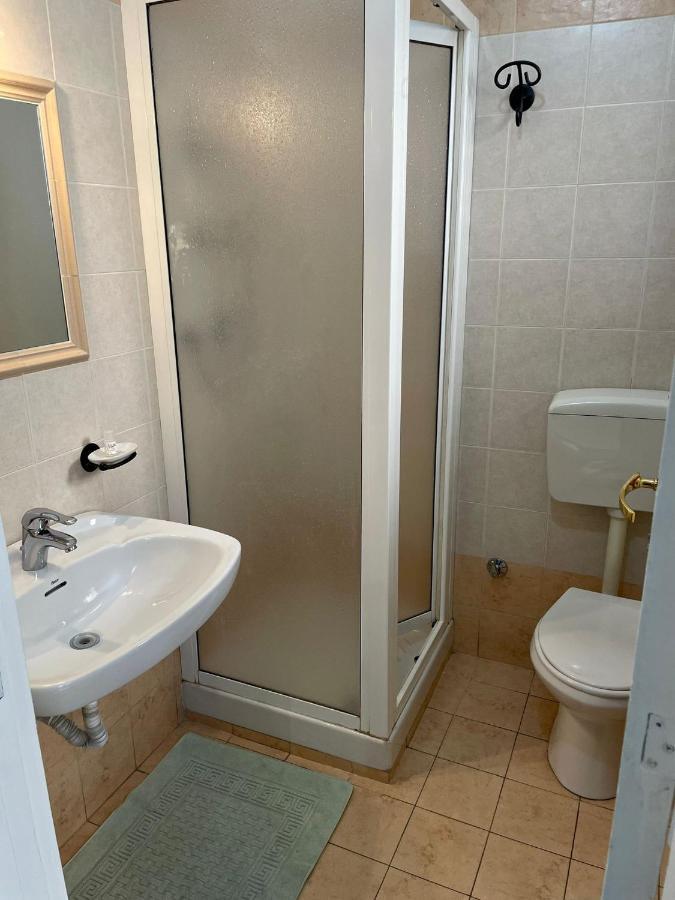 Triple Room Private Bathroom