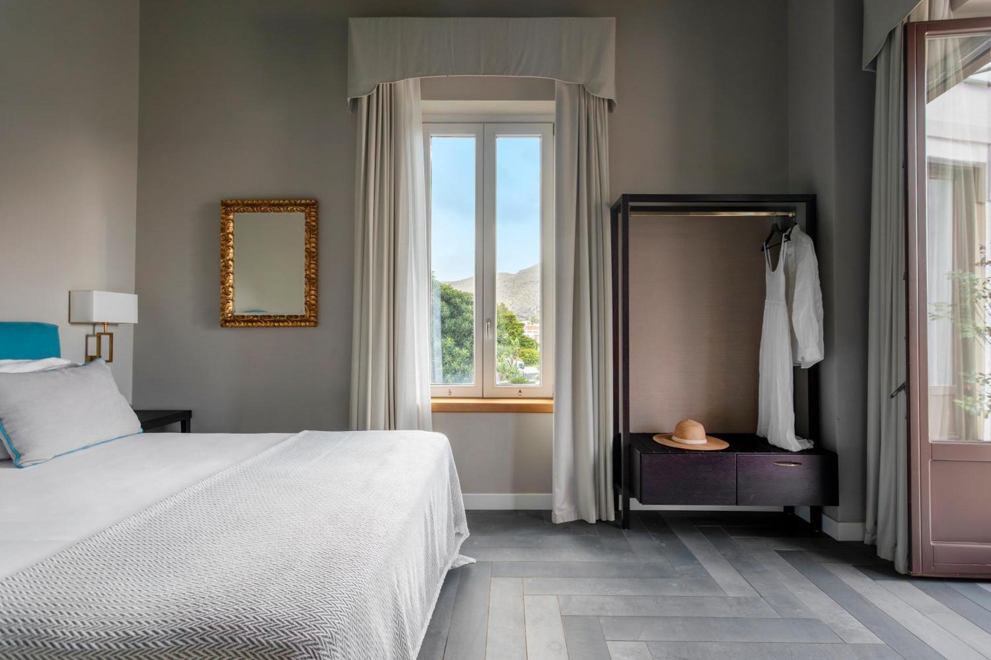 Double Room,1747133650:JPEG