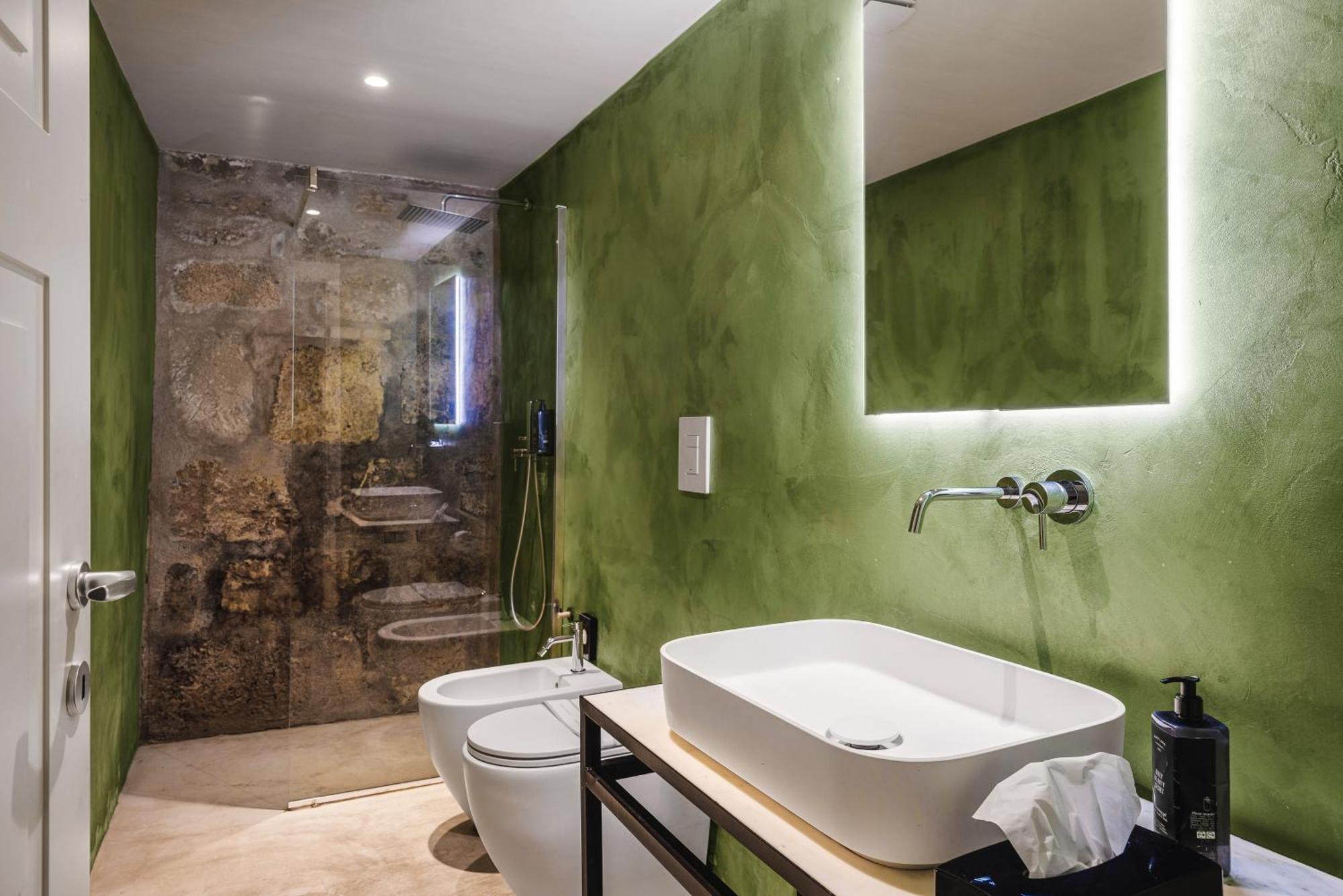 Luxury Quadruple Room,1758904951:JPEG