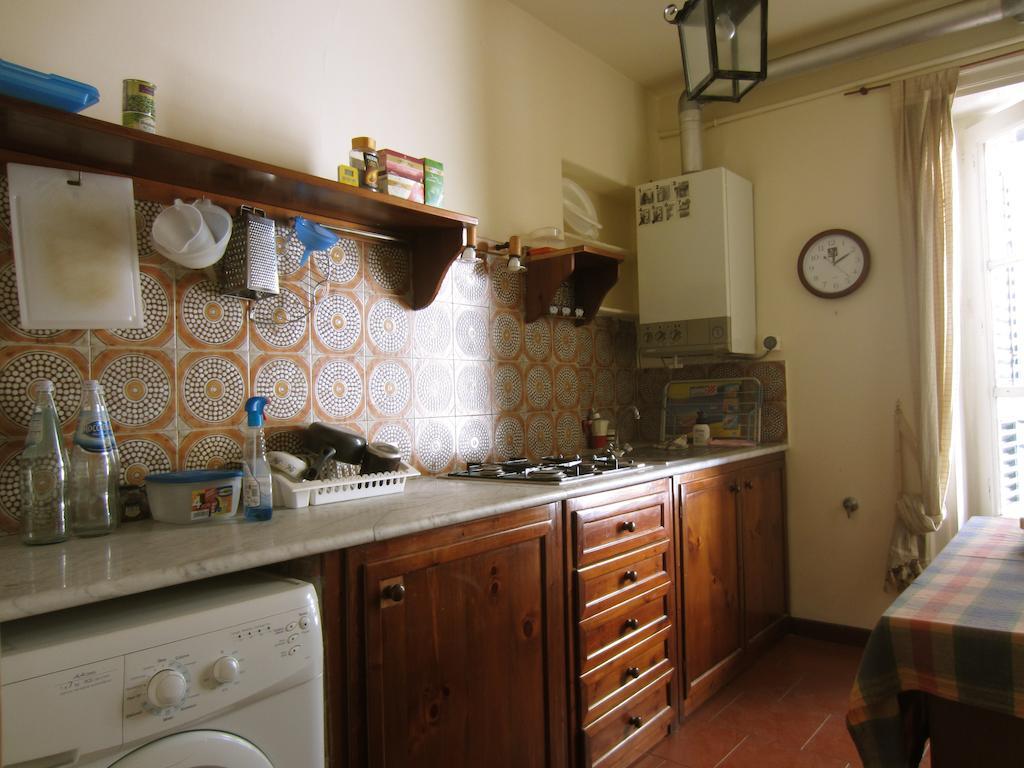 Appartamento con 2 Camere da Letto e Balcone