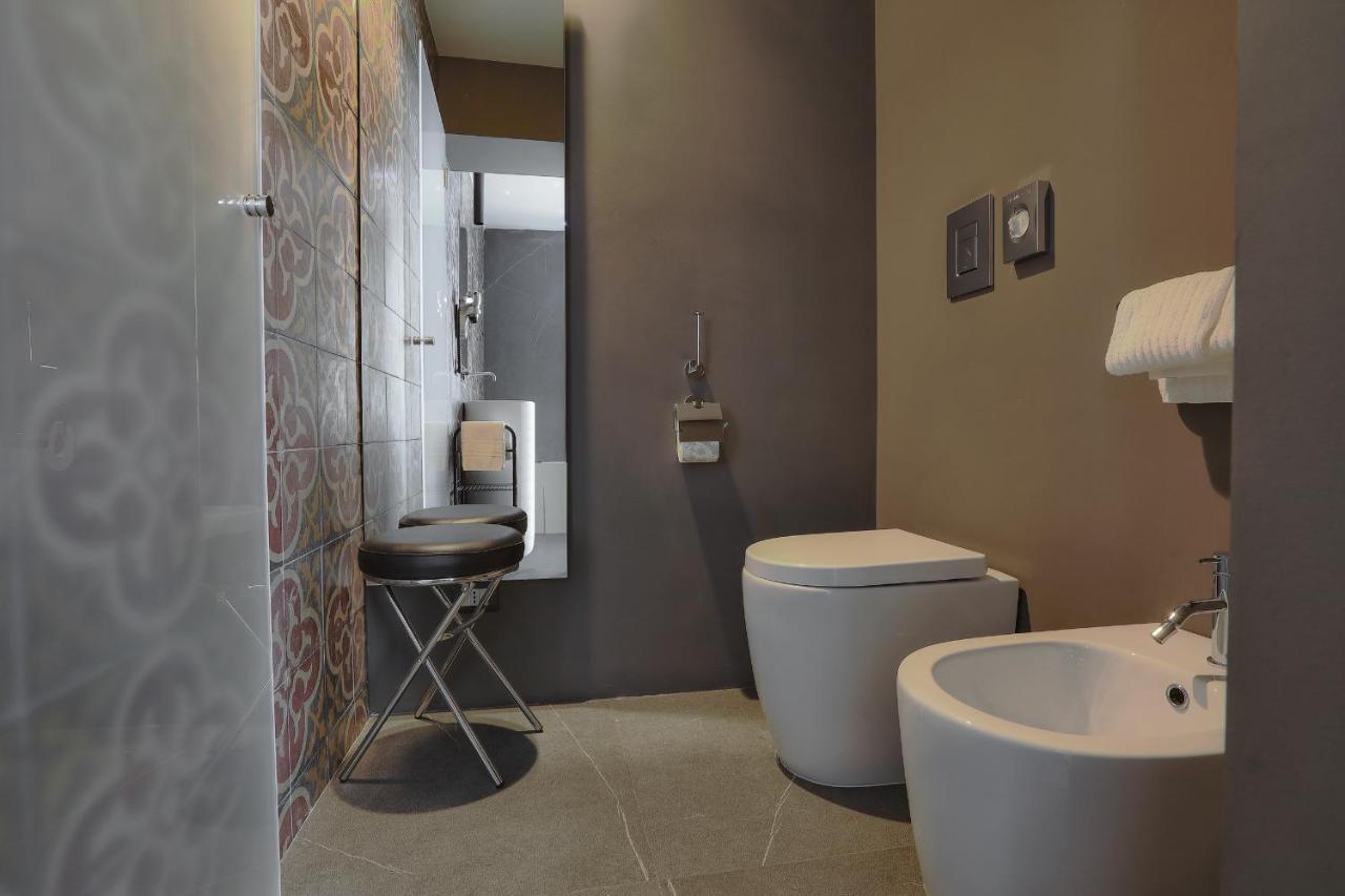 Deluxe Double Room Bath