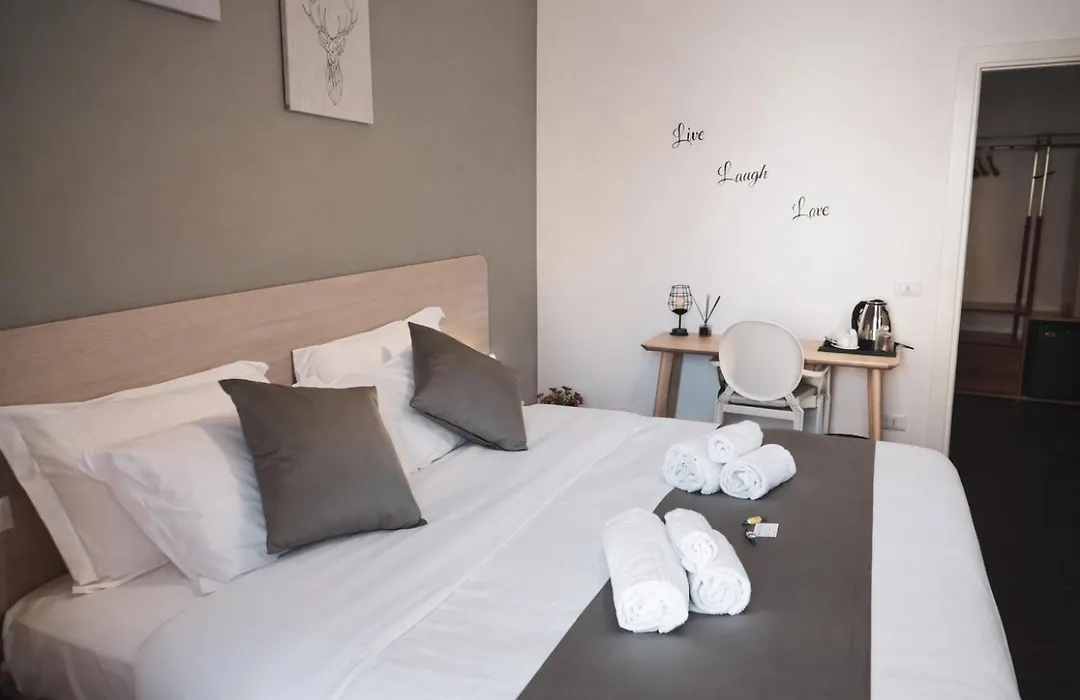 Dhome B&B-1