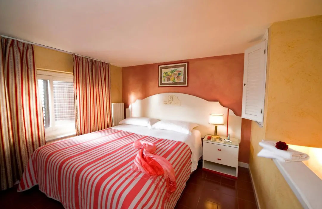 Hotel Joli-1