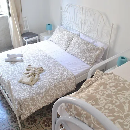 Sunrise Hostel & Rooms-2