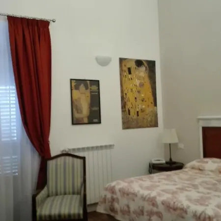 Demetra Rooms-3